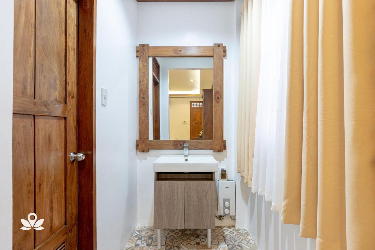 Zen Rooms Casa Lorenzo Legazpi Kültér fotó